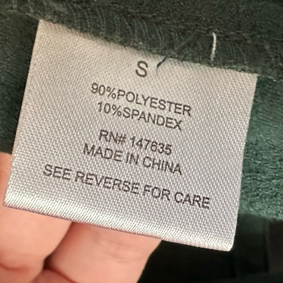 Romeo + Juliet Faux Suede Dark Green Vest - Size Small. - Picture 5 of 5